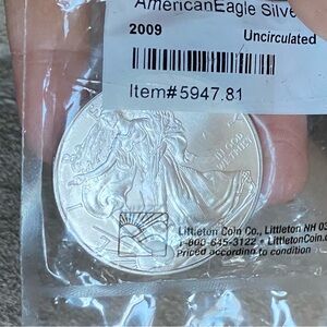 O-5: Silver Dollar Eagle - Walking Liberty Coin 2009 uncirculated-  collectors